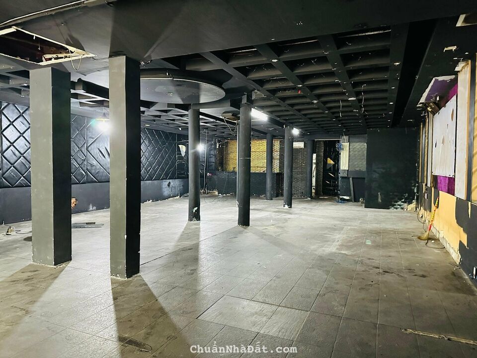 Cho Thuê mặt bằng 10x20m Mặt Tiền đường ĐỒNG NAI, Quận 10 Hiếm!