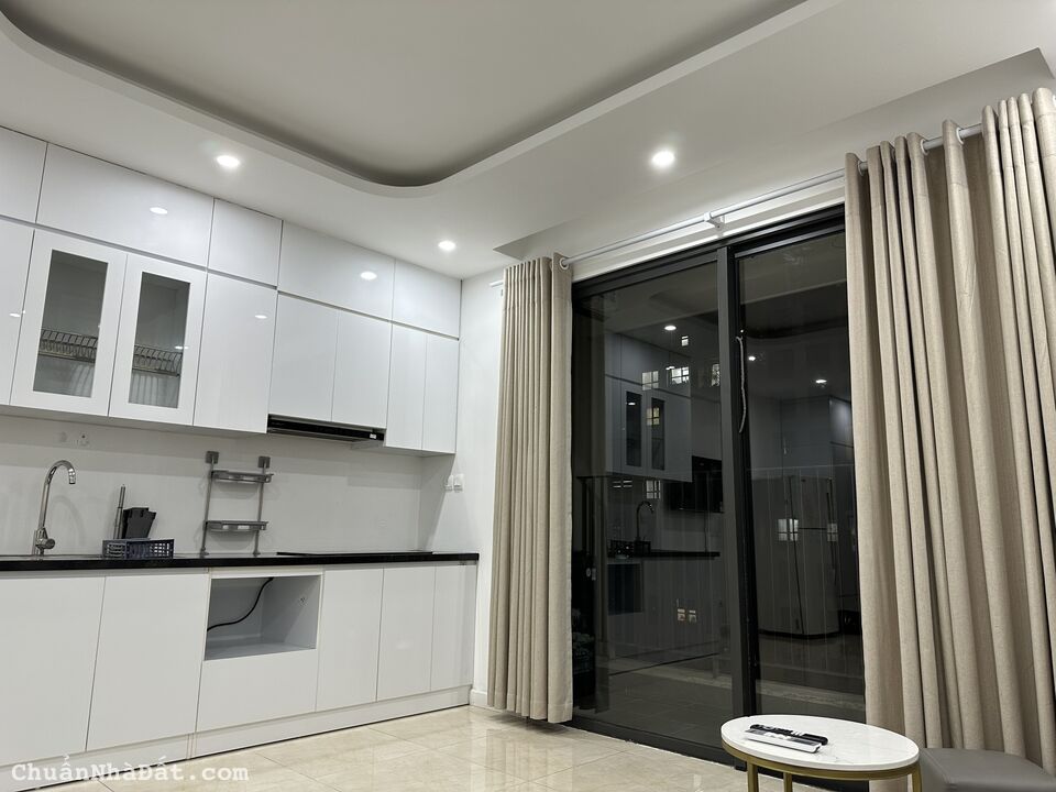 Cho thuê chung cư Vinhome D'.Capitale quỹ căn giá tốt nhất thị trường. Liên hệ 0988559347