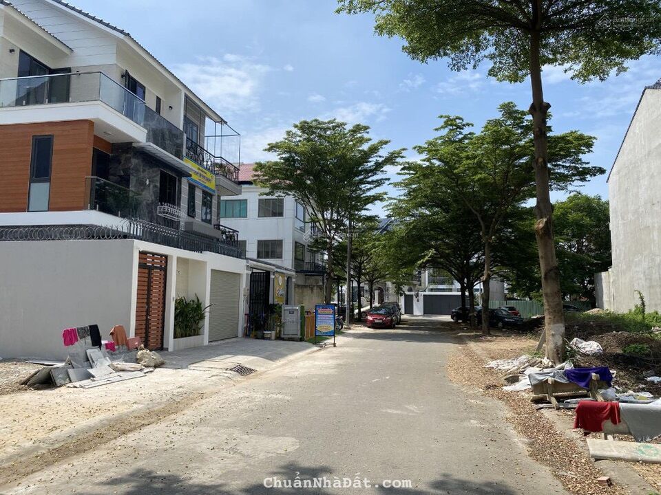 Chủ gửi bán lô đất biệt thự KDC Khang An, Phú Hữu, Quận 9(8mx20m) đường 12m giá 51tr/m2