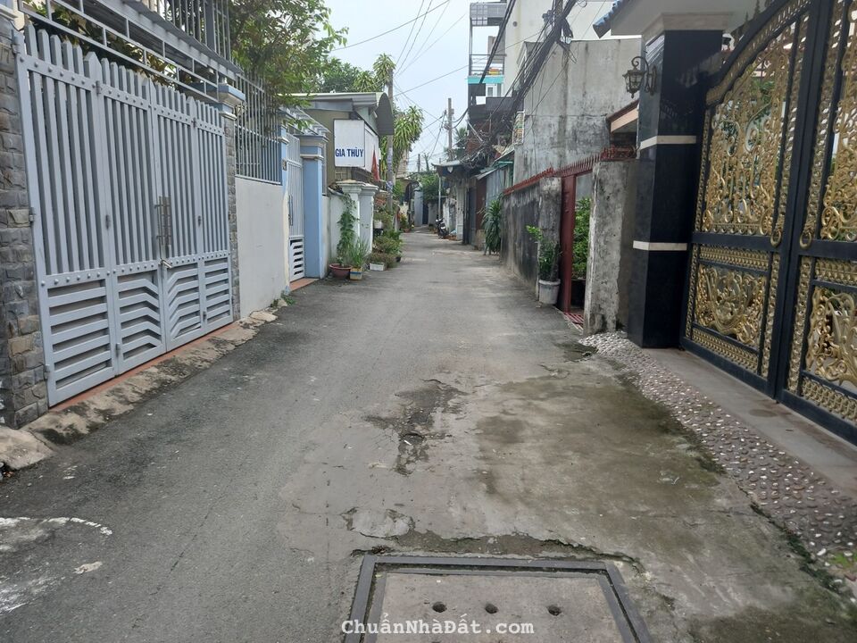 Cần bán lô đất đường 359, hẻm 71, Phước Long B Q9(8mx25)full thổ cư 200m2, giá 13.8tỷ