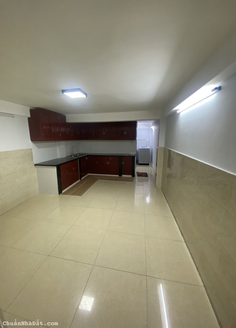 NHÀ HẺM 1/ QUANG TRUNG P10 NGAY VICOM-NGÃ 6 GV 2 LẦU___!!!