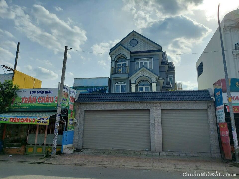 Cho thuê nhà 10x27m.đúc 3 lầu Mặt Tiền đường Nguyễn Ảnh Thủ,phường Hiệp Thành.Q12