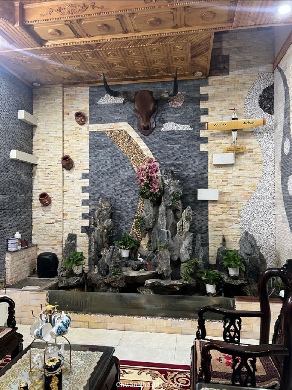 BÁN NHÀ TẠI CỰ KHỐI, DT 65M2 X 5 TẦNG, DÂN XÂY, 6 PHÒNG, THANG MÁY, GARA, NỘI THẤT ĐẦY ĐỦ