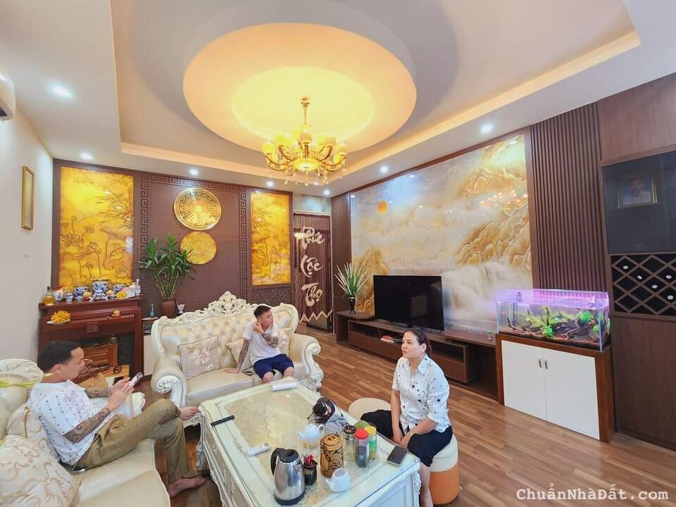 BÁN NHÀ PHÚC ĐỒNG, DT 100M2 X 2 TẦNG, MT 5,5M. Ô TÔ TRÁNH THOẢI MÁI. GIÁ 8,9 TỶ.