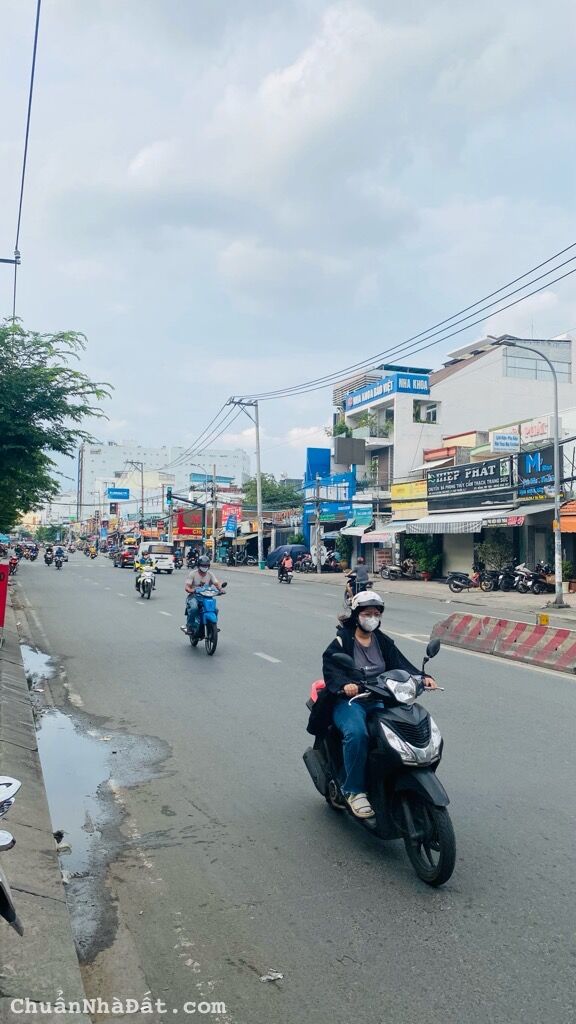 BÁN NHÀ MẶT TIỀN ĐƯỜNG HUỲNH TẤN PHÁT, TRUNG TÂM QUẬN 7,DT 152 MÉT, GIÁ 24 TỶ TL
