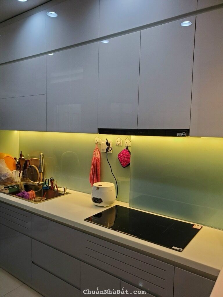 BÁN NHÀ 2 TẦNG, GẦN MẶT TIỀN ĐƯỜNG SỐ 10, PHƯỜNG TÂN QUY, GIÁ 9 TỶ x. BÁN NHÀ 2 TẦNG, GẦN MẶT TIỀN ĐƯỜNG SỐ 10, PHƯỜNG TÂN QUY, GIÁ 9 TỶ x.
