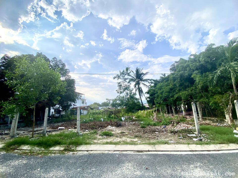 ĐẤT DÂN CẮT BÁN- KHU BÀN CỜ TT CAM ĐỨC.