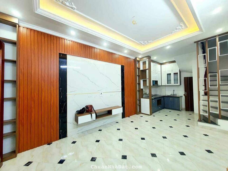 Bán nhà ngõ Bạch Mai, HBT - Nhà mới tinh - Đẹp, hiện đại  - 33m2 x  giá chỉ 3.95 tỷ