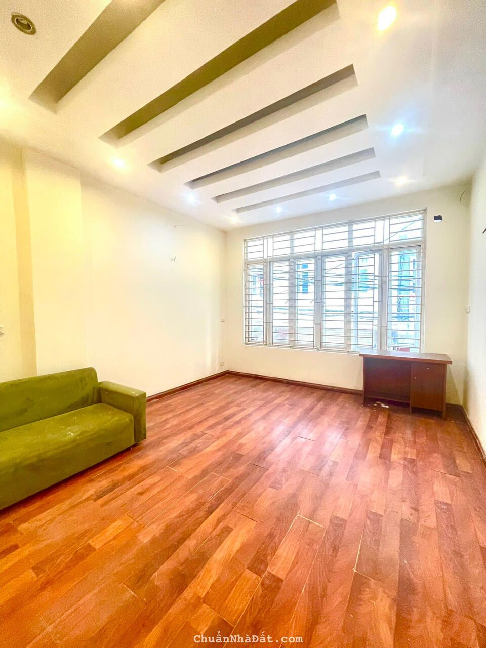 bán nhà phố Trung Kính, phân lô - ô tô tránh - kinh doanh văn phòng - sổ hoa hậu - thông số đẹp 