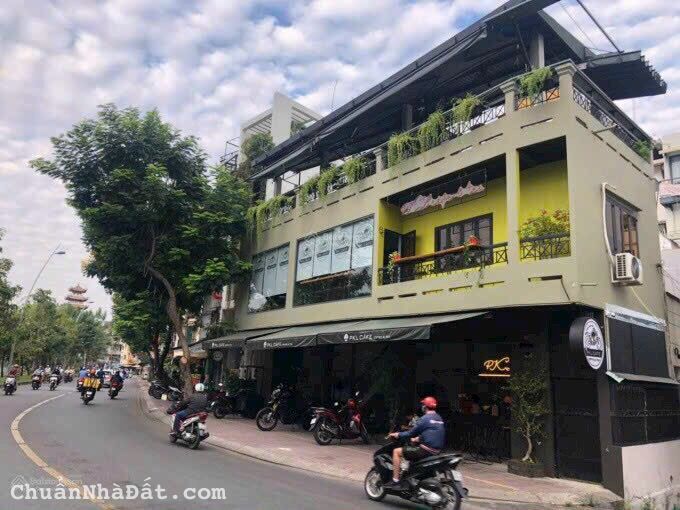 Siêu sập hầm! Bán đất tặng biệt thự mặt tiền Bà Huyện Thanh Quan. Vị trí kinh doanh đối diện chợ