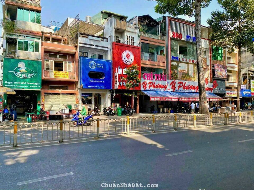 Bán nhà 2 tầng sơn mới kiệt 22 ô tô Thi Sách, Q Hải Châu, DT 90m2, giá 5 tỷ 2