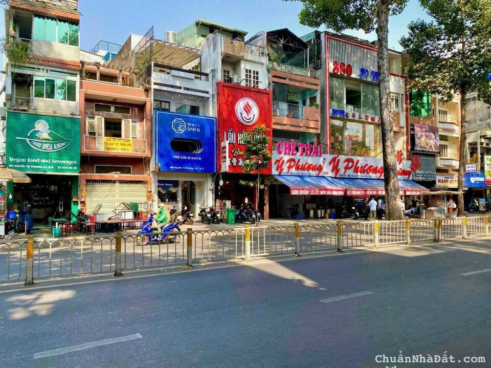 - Bán đất mt đường Lý Tự Trọng, Thanh Bình Hải Châu. DT 80M2 – Giá 8.5 TỶ TL.