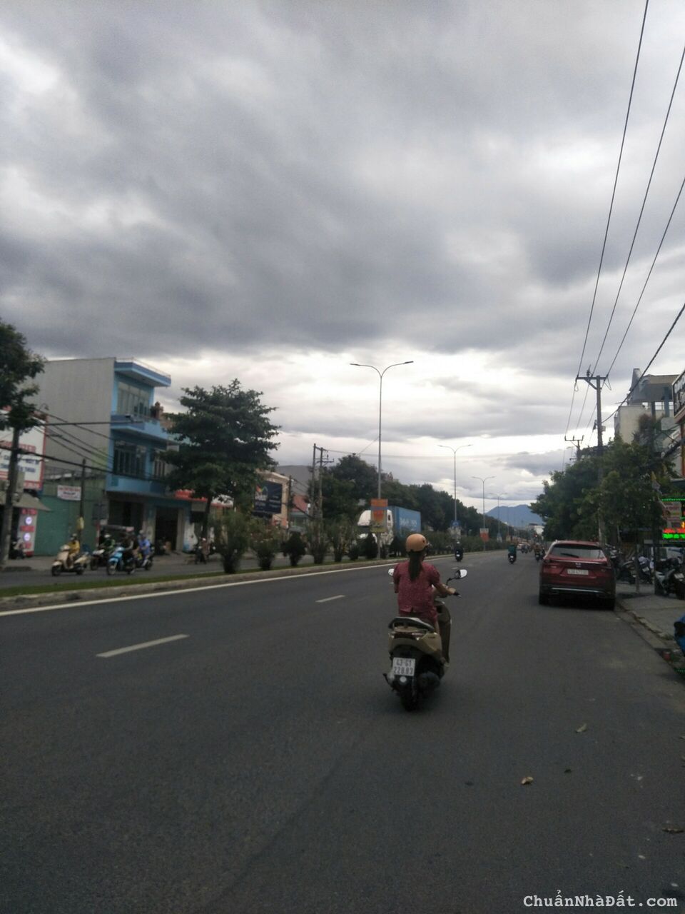 Cho thuê mb KD đường Tôn Đức Thắng 200m2 ngang 11.5m. 65tr /tháng