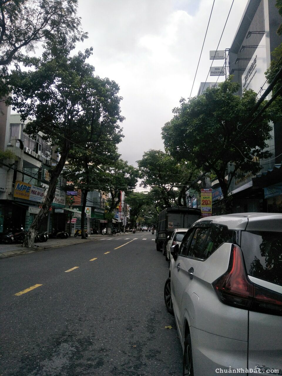 Cho thuê nhà nguyên căn 4 tầng ngang 7m mặt tiền Triệu Nữ Vương