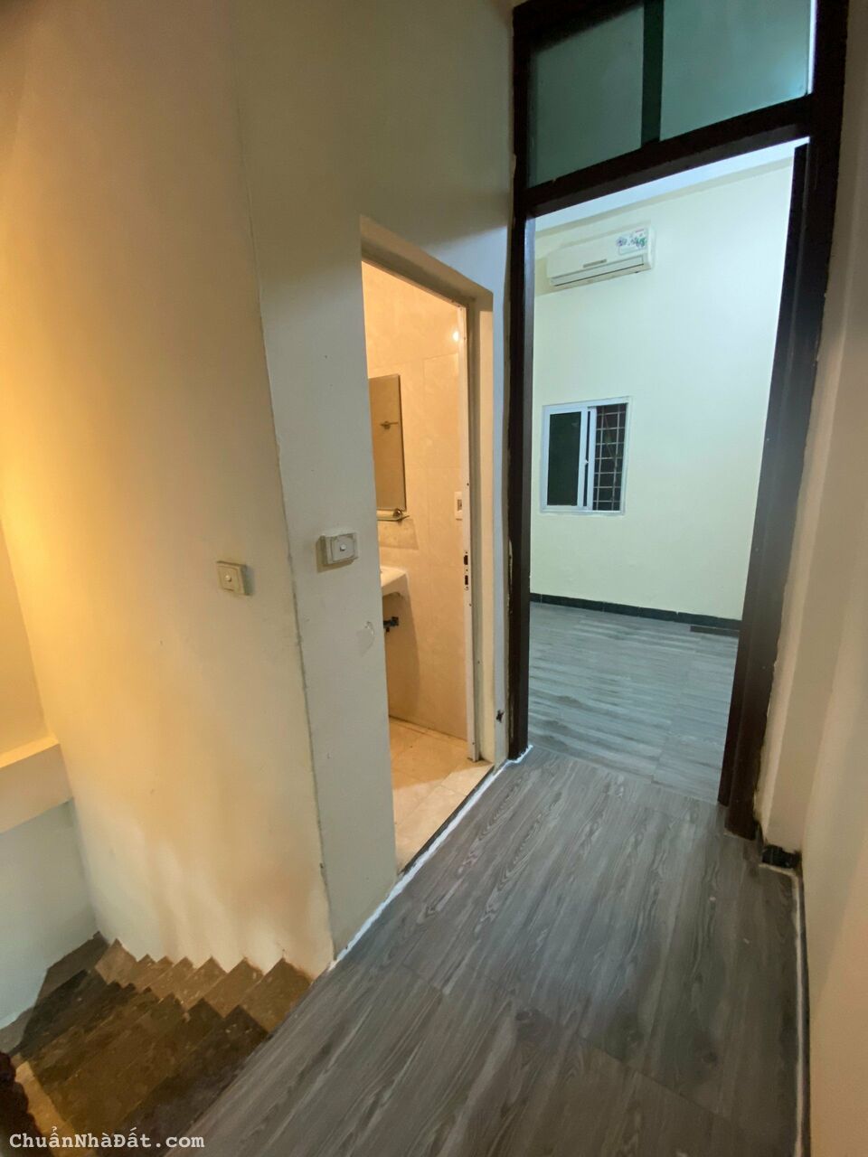 Nhà nguyên căn ở Nguyễn Đình Hoàn Hoàng Quốc Việt Cầu Giấy Hà Nội Nhà nguyên căn ở Nguyễn Đình Hoàn Hoàng Quốc Việt Cầu Giấy Hà Nội