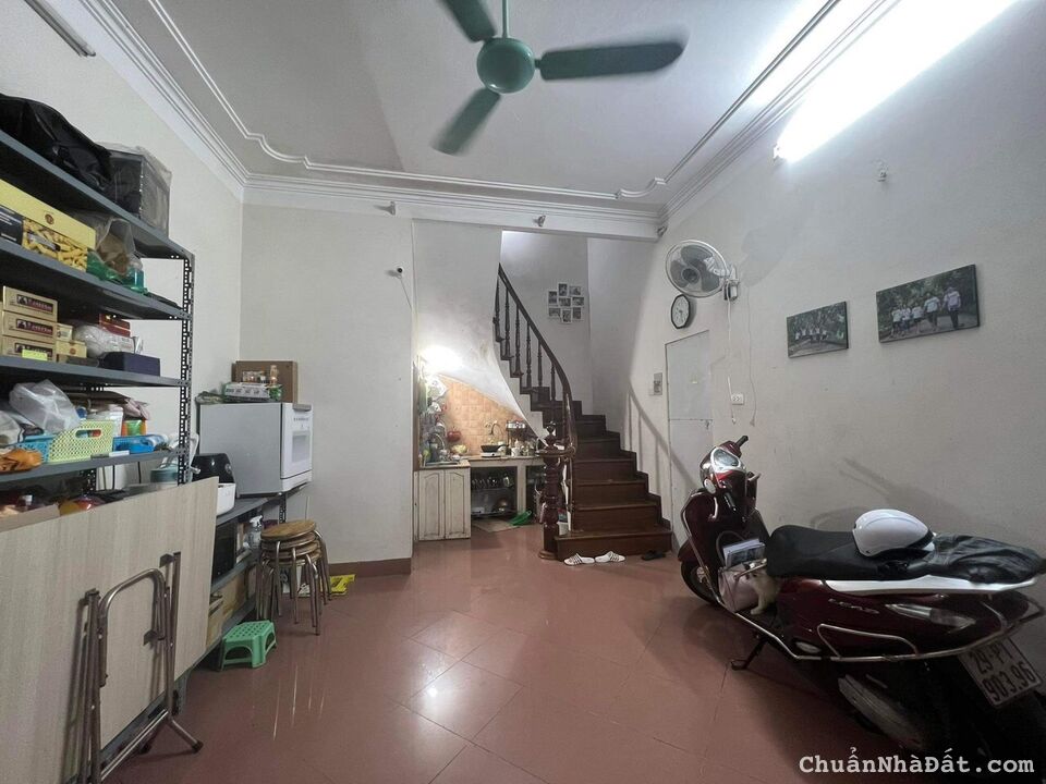 Nhà 5T ngõ 68 Cầu Giấy Dịch Vọng Hà Nội