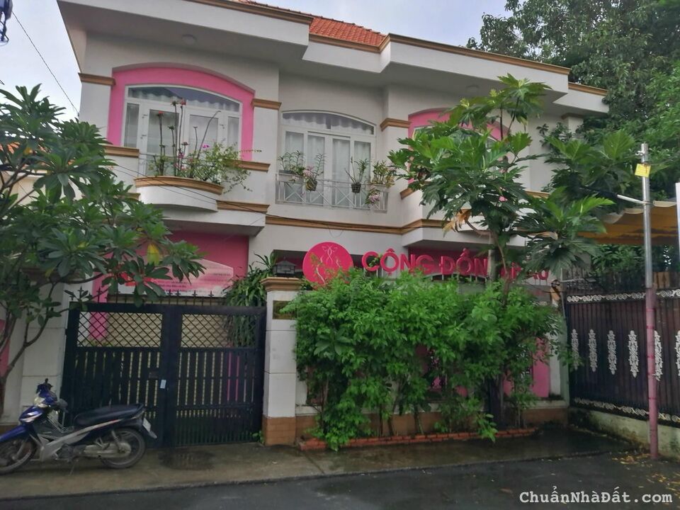 Đừng bỏ lỡ cơ hội có 102 này.+ Vì diện tích siêu khủng 240m2, mà chỉ 16 tỷ. Đừng bỏ lỡ cơ hội có 102 này.+ Vì diện tích siêu khủng 240m2, mà chỉ 16 tỷ.