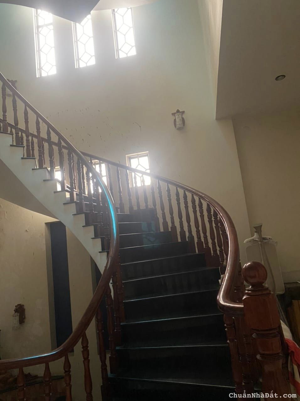 Gấp bán định cư nước ngoài! Đinh Bộ Lĩnh, 5,5 x 26m, nhiều phòng tại Bình Thạnh