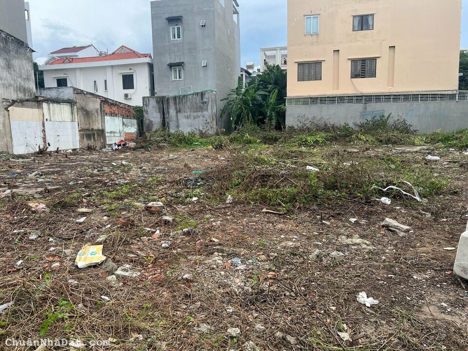 Lô đất chuẩn đẹp để làm CHDV thu nhập khủng DT: 5*20m Ngay ĐH Hutech Hầm 7 tầng giá 9.2 ty