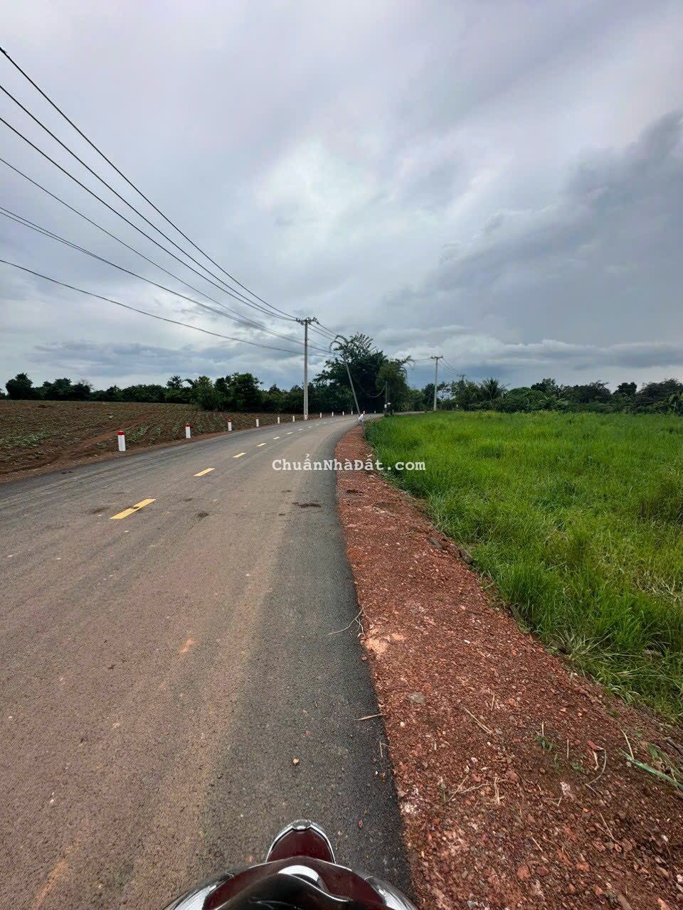 Bán gấp 1,6 sào mặt tiền 25m ấp 3, xã Sông Trầu giáp TT Trảng Bom, cách QL1A 3km giá rẻ 