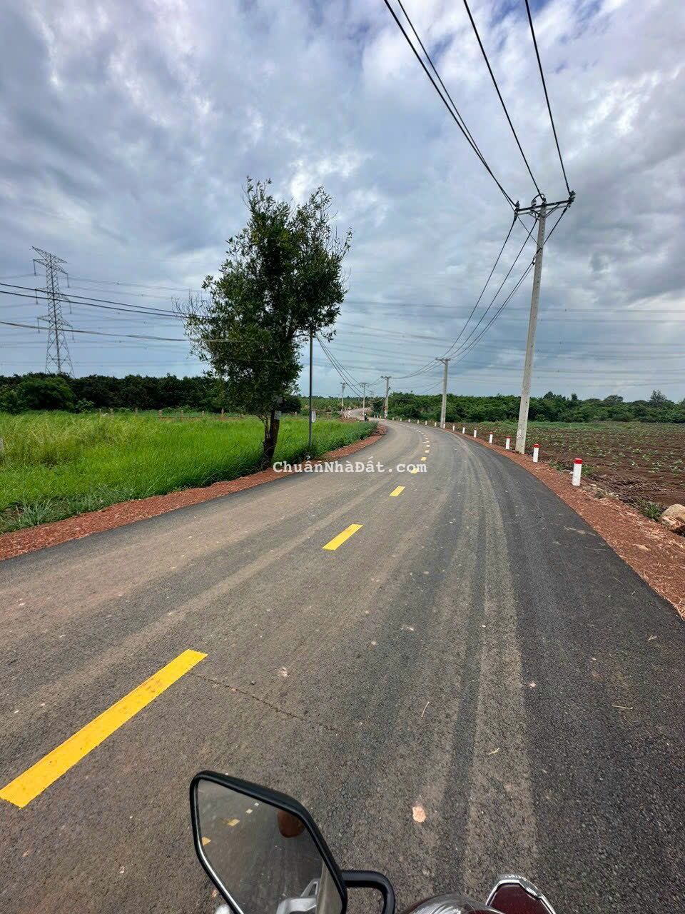 Bán gấp 1,6 sào mặt tiền 25m ấp 3, xã Sông Trầu giáp TT Trảng Bom, cách QL1A 3km giá rẻ 