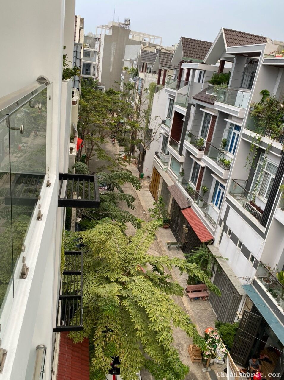 Nhà HXH đường Làng tăng phú DT 50m, 3 tầng vị trí đẹp