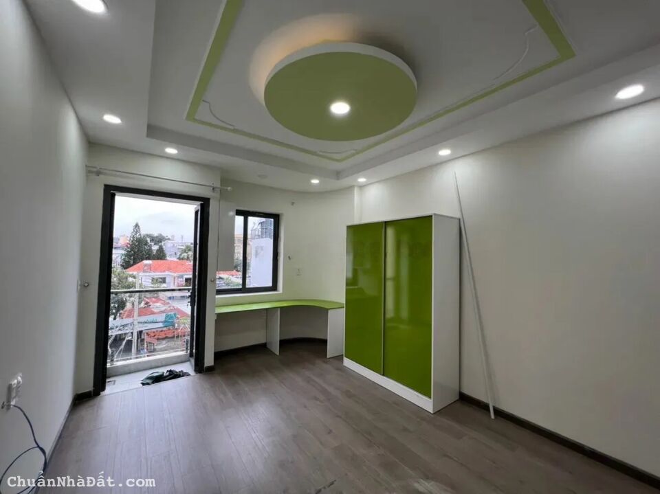 Bán gấp nhà đường Lê Trực, phường 7, quận Bình Thạnh, DT 31,2m2 giá 1tỷ230, nhà đang thuê 14tr/thán