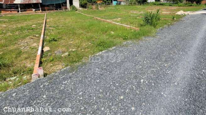 Em bán đất Cách Hùng Vương 50m thôi  - 178m2 ngang 5 , giá  420tr - Shr , full thổ cư