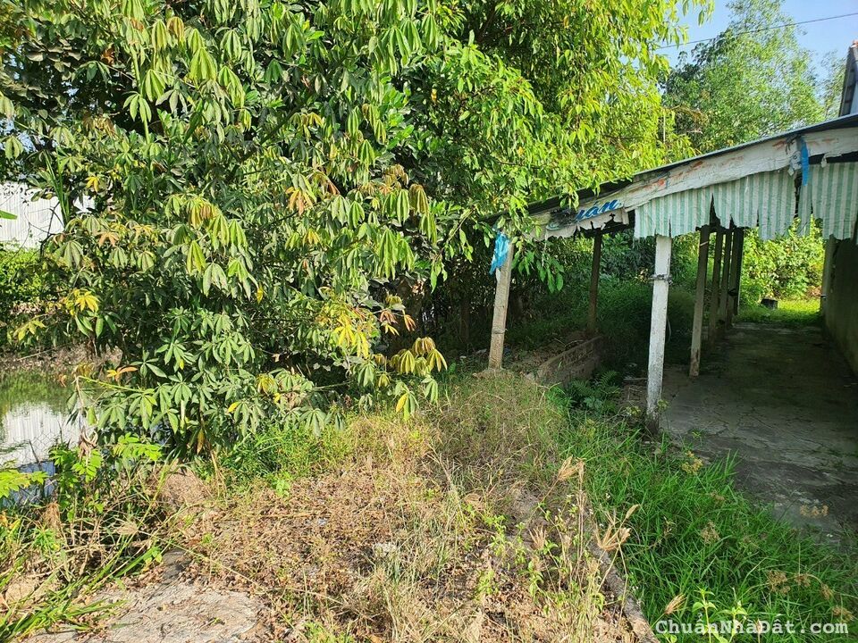 GIÁ 1 TỶ 350 TRIỆU: hơn 500m2 đất 2 mặt tiền sông tại Phú Thứ