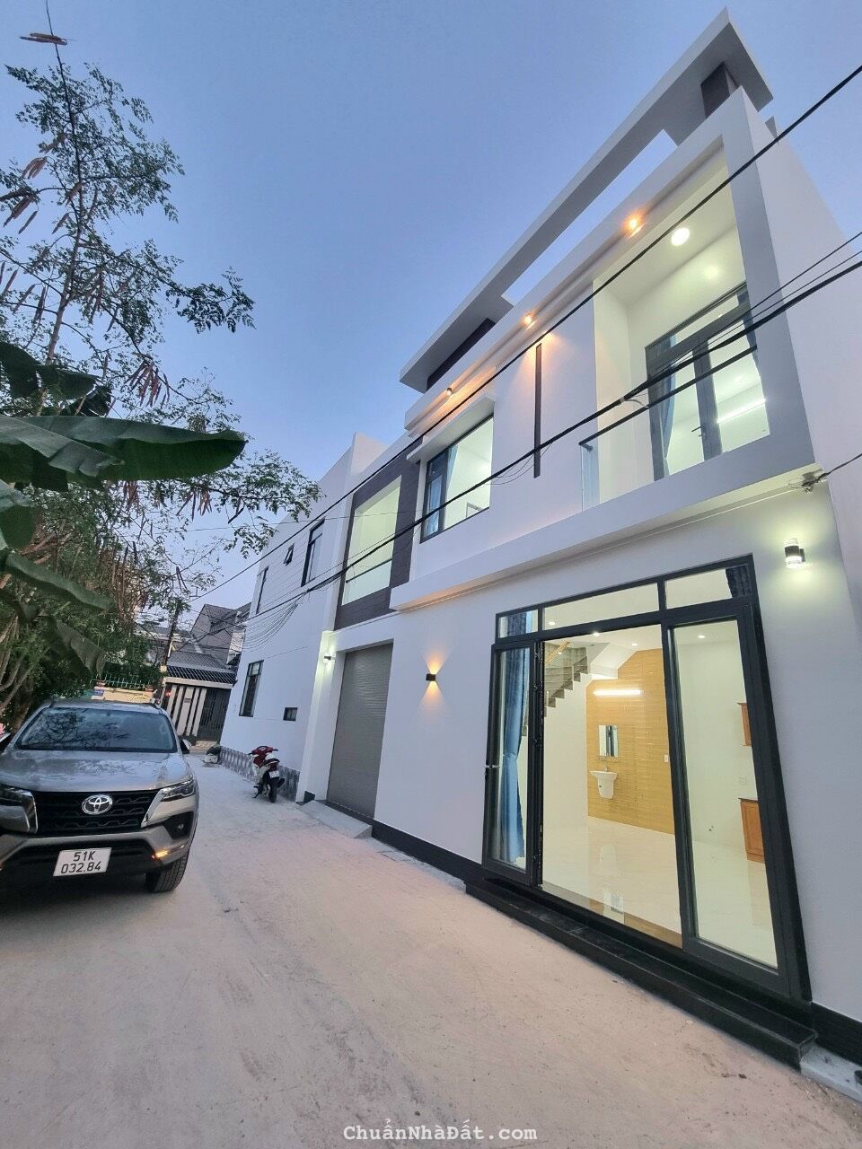 bán nhà hoàn thiện chiệu ngang rộng trên 10m trung tâm quận bình thủy giá dưới 3 tỷ 