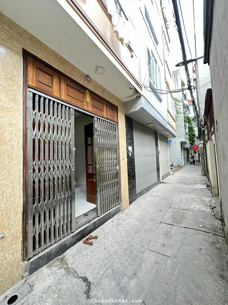 BÁN NHÀ CỔ NHUẾ - Ô TÔ ĐỖ CỬA - 40M2 - 4 TẦNG - GIÁ 4.5 TỶ - ẢNH THẬT 100%. BÁN NHÀ CỔ NHUẾ - Ô TÔ ĐỖ CỬA - 40M2 - 4 TẦNG - GIÁ 4.5 TỶ - ẢNH THẬT 100%.