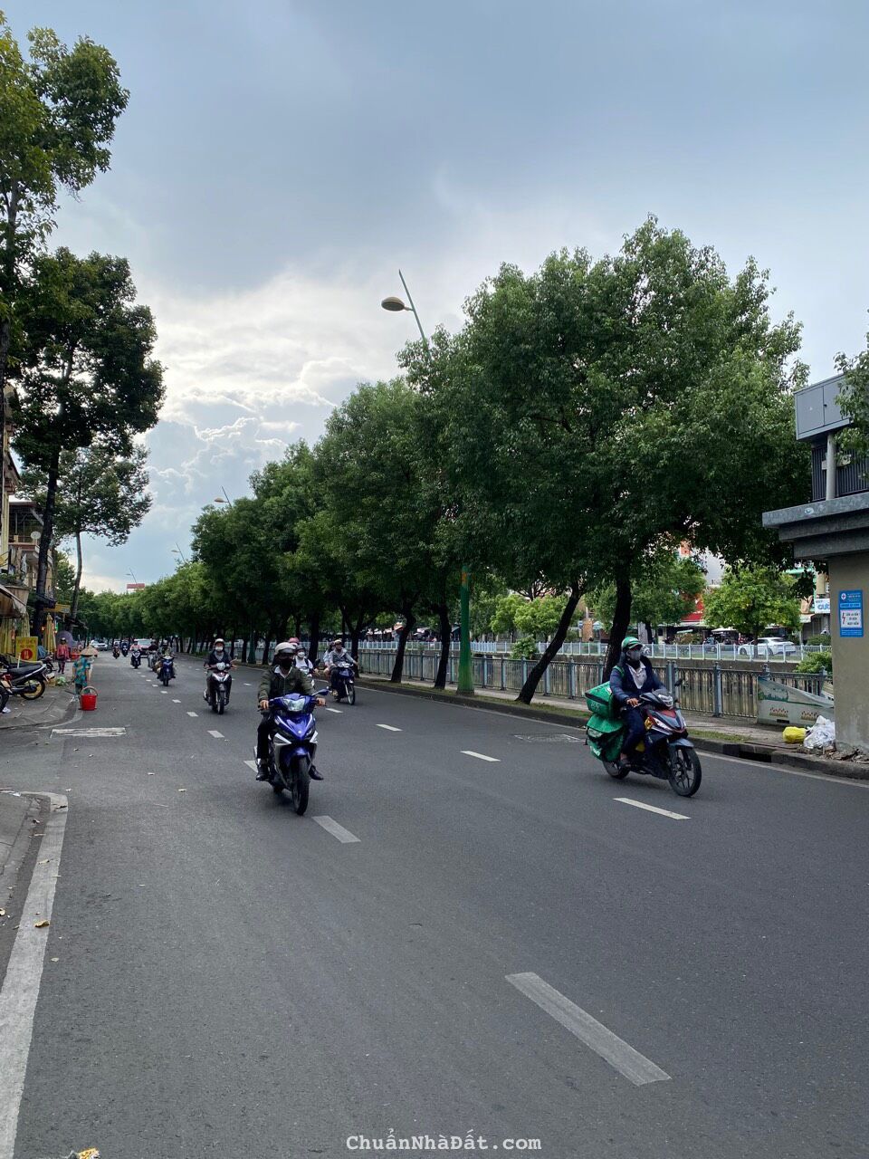 Bán mặt tiền Hoàng Sa 4,5m x 25m NH 10m cn 176m , giá chỉ 142 triệu/m Bán mặt tiền Hoàng Sa 4,5m x 25m NH 10m cn 176m , giá chỉ 142 triệu/m