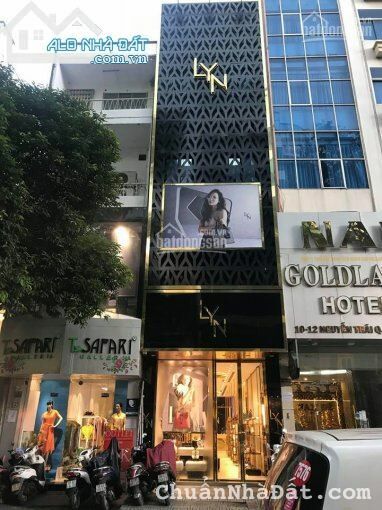 Bán nhà mặt tiền Nguyễn Cửu Vân, Bình Thạnh. 4 lầu, hợp đồng thuê 37tr/th. Giá chỉ 22 tỷ