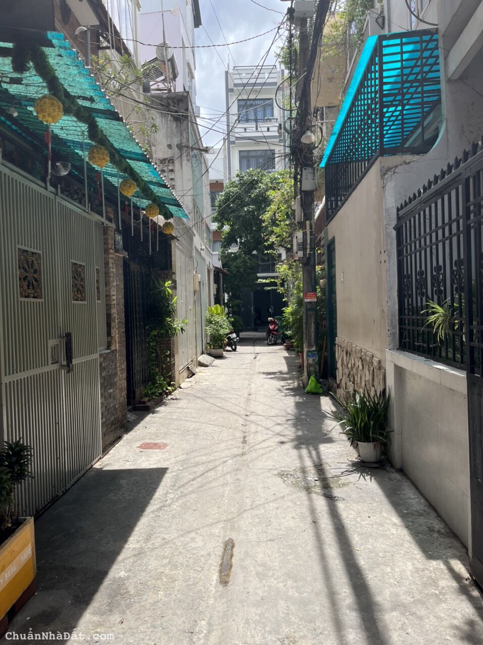 Hẻm sạch đẹp - văn minh - nhà full kết cấu giá cực hợp lý