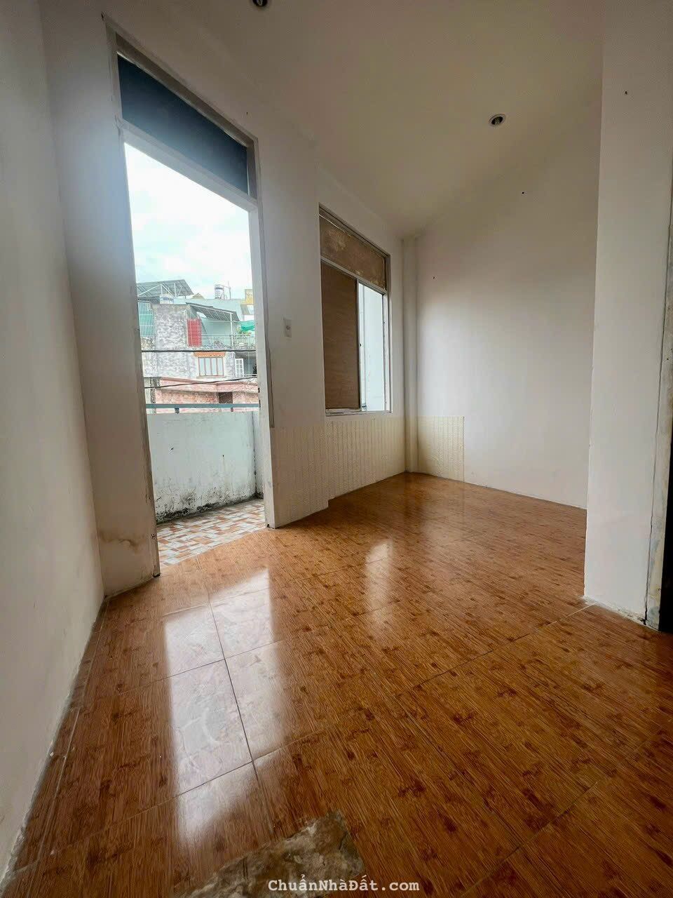 Xoay vốn bán nhà hẻm xe hơi đường Nơ Trang Long 6x18m, 4 tấm 5PN 6WC nhỉnh 13 tỷ còn tl.