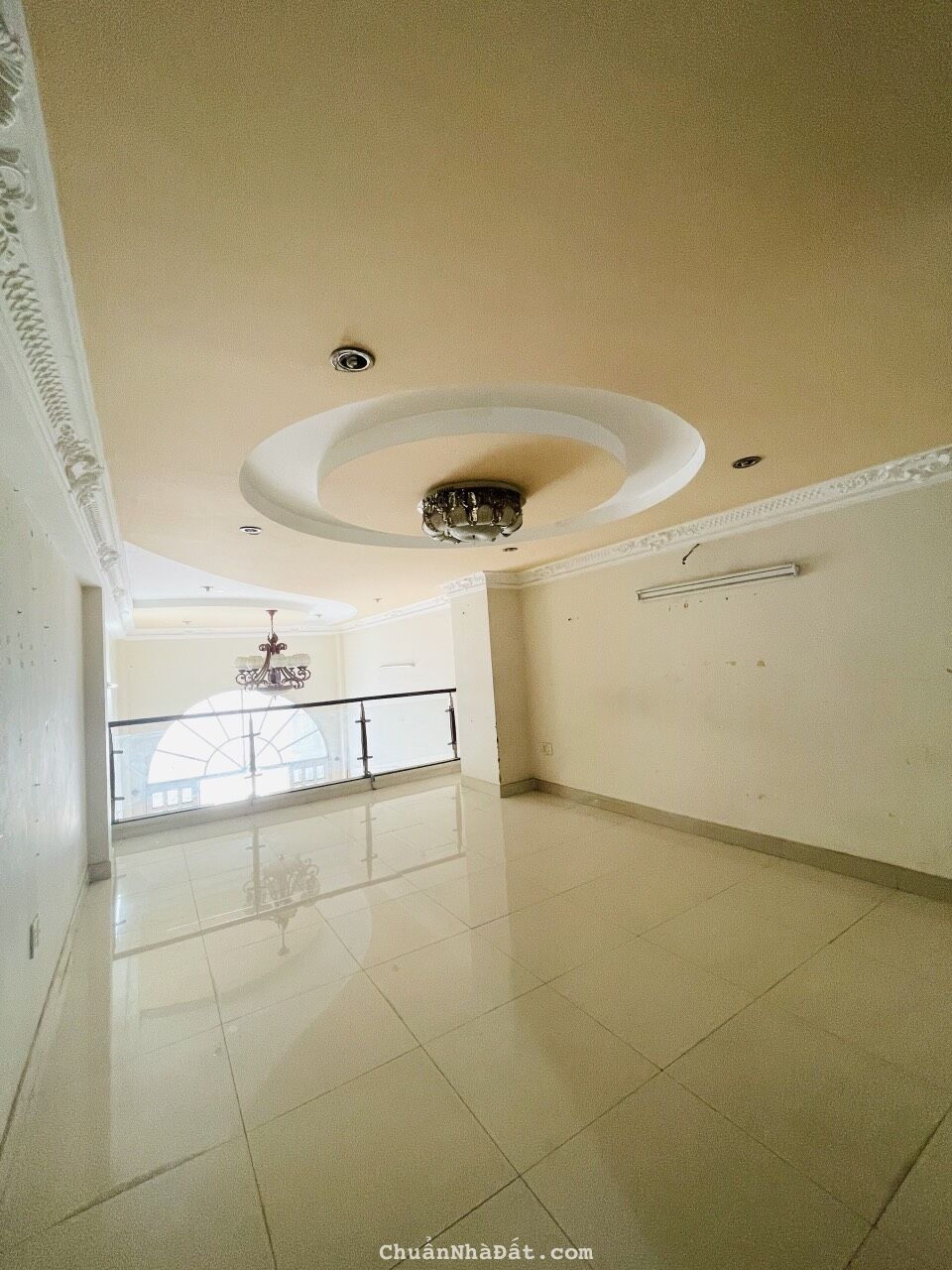 Xoay vốn bán nhà hẻm xe hơi đường Phan Văn Trị (4.5x24m) 5 tấm 6PN 6WC nhỉnh 11 tỷ còn tl.