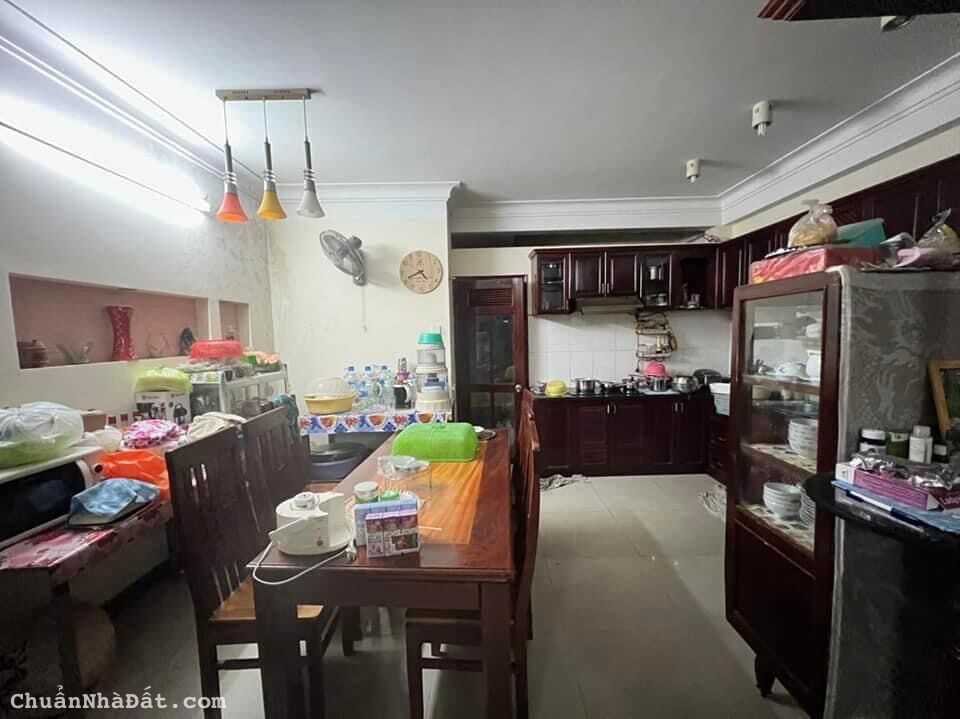 Hạ 2 tỷ - Bán nhà đường Phan Văn Trị, 5x15, 4 tấm 5PN, hẻm xe 7 chỗ đậu cửa chỉ nhỉnh 8 tỷ