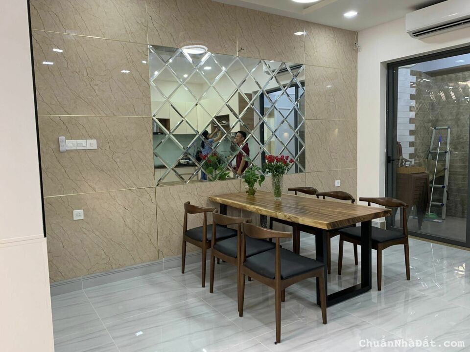 Mặt tiền đường 10. Khu dân cư cao cấp Phước Kiển Nhà Bè. 4 tầng 5m x 20m. Giá 11,95 tỷ Mặt tiền đường 10. Khu dân cư cao cấp Phước Kiển Nhà Bè. 4 tầng 5m x 20m. Giá 11,95 tỷ