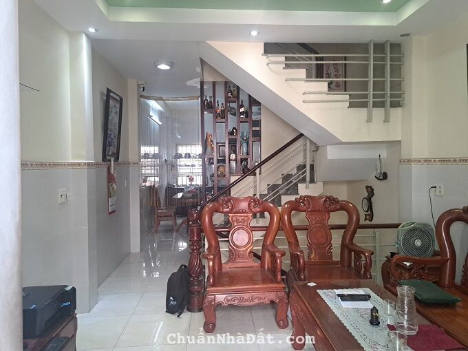 Hẻm 8m thông tứ phía Pham Văn Bạch, P15, Tân Bình, 92m2. 5 tầng, giá rẻ. Hẻm 8m thông tứ phía Pham Văn Bạch, P15, Tân Bình, 92m2. 5 tầng, giá rẻ.