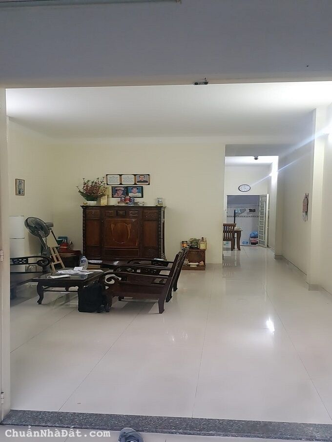 Bán nhà đường Phạm Văn Bạch, P15, Tân Bình, 63m2, 2 tầng, giá rẻ, nhỉnh 4 tỷ.