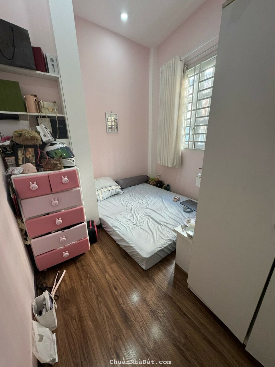 NHÀ XINH SAU LƯNG CHỢ BÀ CHIỂU. DT 30m2. GIÁ 3.3 TỶ NHÀ XINH SAU LƯNG CHỢ BÀ CHIỂU. DT 30m2. GIÁ 3.3 TỶ