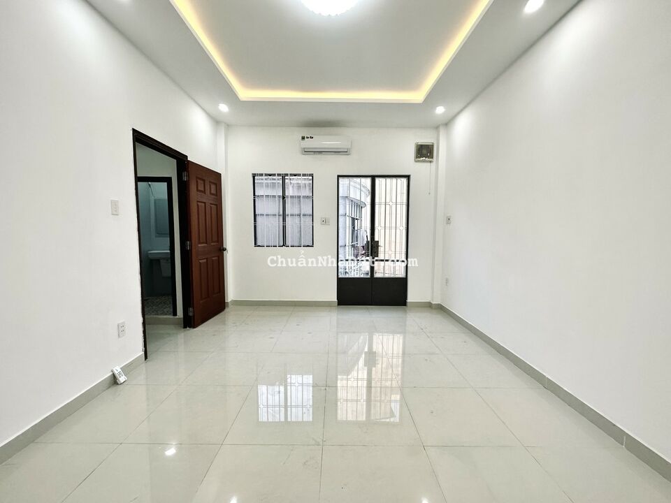 NHÀ ĐẸP 4 TẦNG NGANG LỚN 5,2m GIÁP Q1 TIỆN KINH DOANH. GIÁ 4.4 TỶ NHÀ ĐẸP 4 TẦNG NGANG LỚN 5,2m GIÁP Q1 TIỆN KINH DOANH. GIÁ 4.4 TỶ