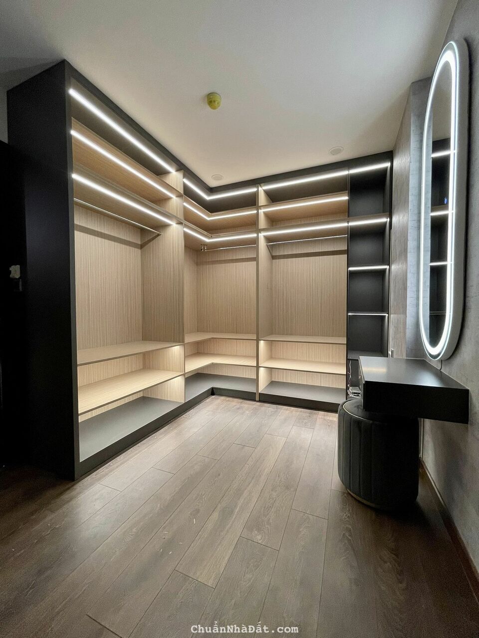 Bán gấp căn hộ Resgreen Tân Phú 65m2 giá 1.25 tỷ 