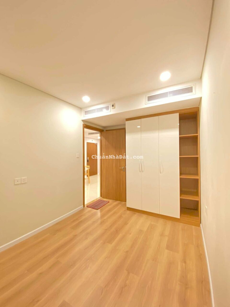 Kẹt tiền bán gấp căn hộ Rivera Park Q.10 68m2 giá 1.41 tỷ Kẹt tiền bán gấp căn hộ Rivera Park Q.10 68m2 giá 1.41 tỷ