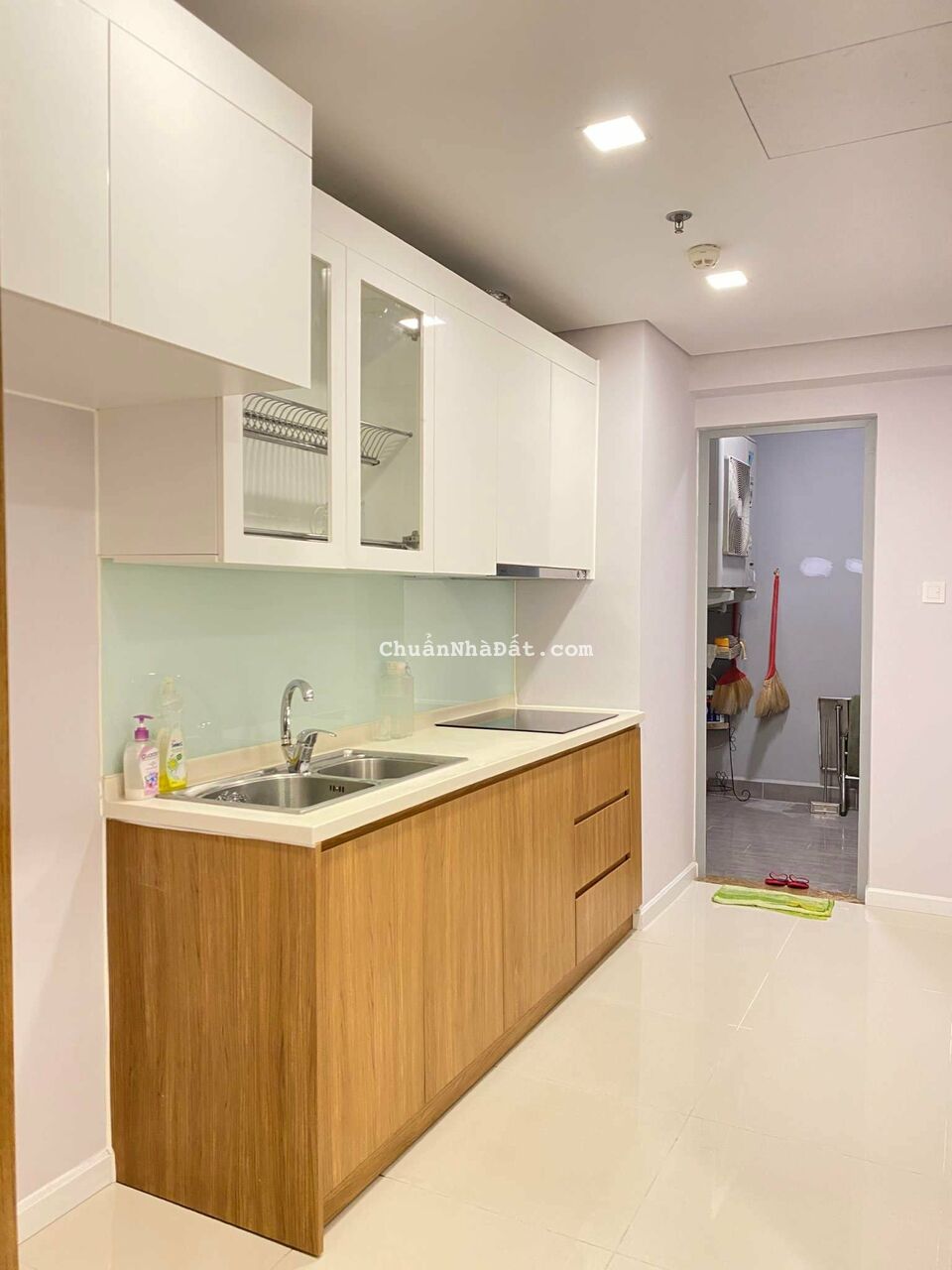 Kẹt tiền bán gấp căn hộ Rivera Park Q.10 68m2 giá 1.41 tỷ Kẹt tiền bán gấp căn hộ Rivera Park Q.10 68m2 giá 1.41 tỷ