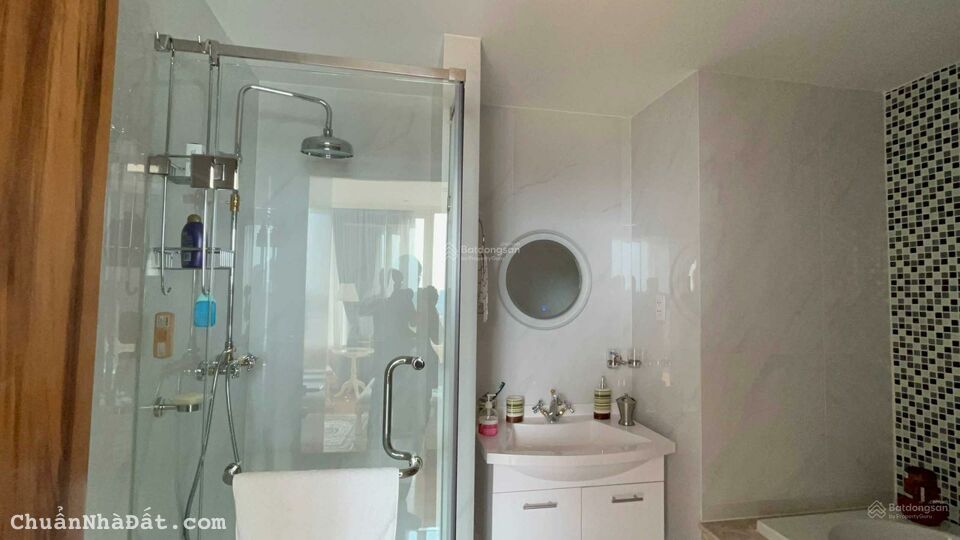 Chị Bốn cần tiền GẤp, bán căn hộ Léman Luxury Apartments , Q.3, 1 tỷ 820tr, 70m2, 2pn-3wc