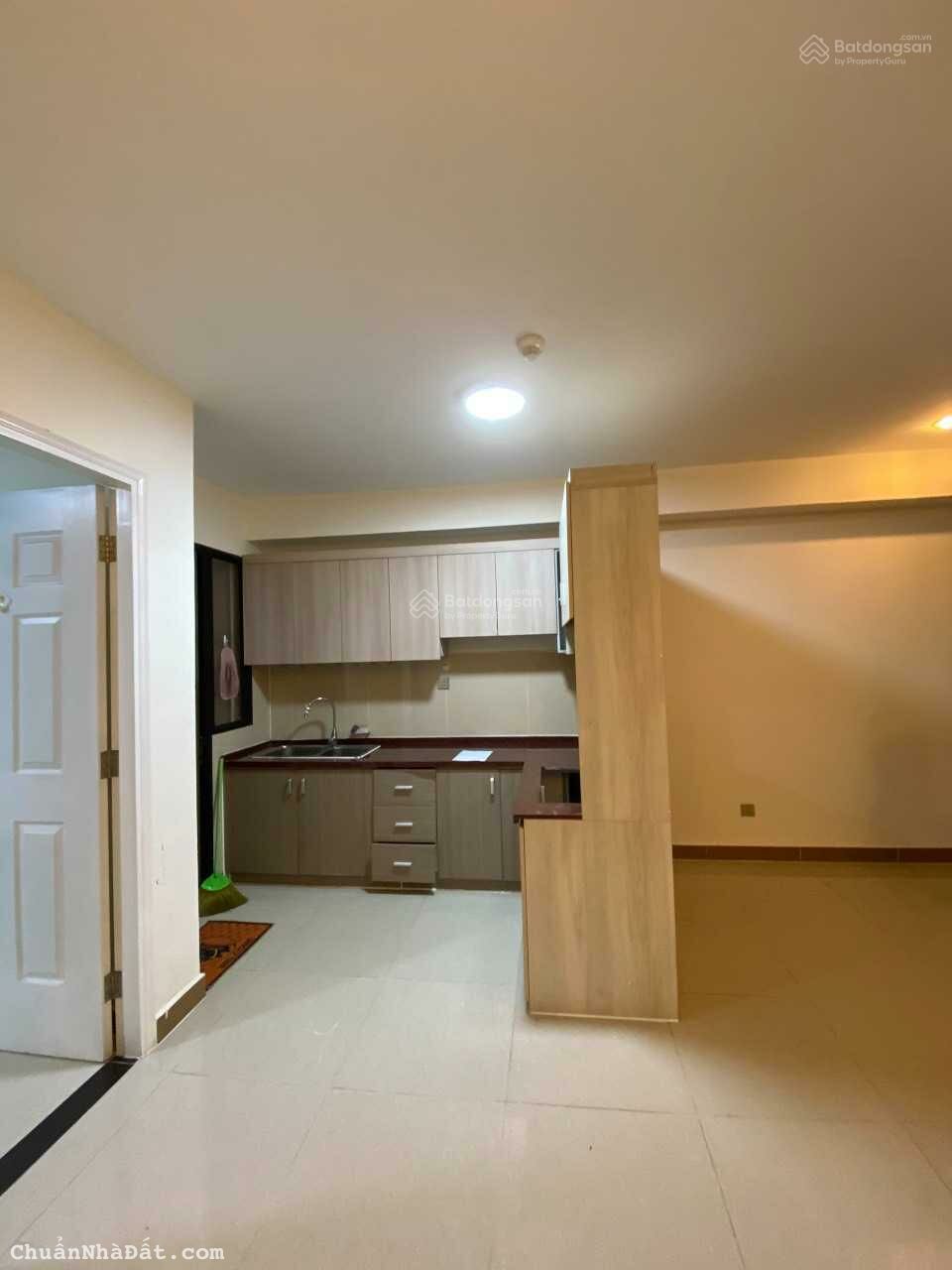 KẸT TIỀN bán căn hộ cao cấp The Era Town, Q.7, 1 tỷ 540tr, 70m2, 2pn-2wc