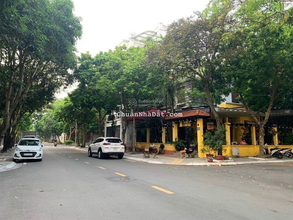 Chính Chủ Bán Biệt Thự Lão Thành Cách mạng Lô C2