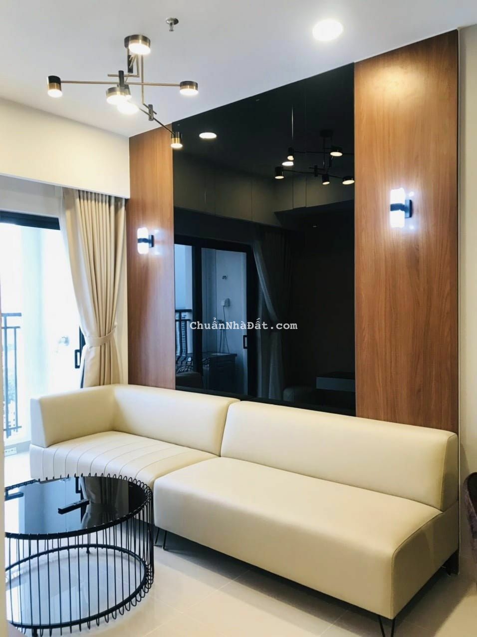 Kẹt tiền bán gấp căn hộ cao cấp Soho Residence, Q.1, 1 tỷ 9, 2PN - 2WC 