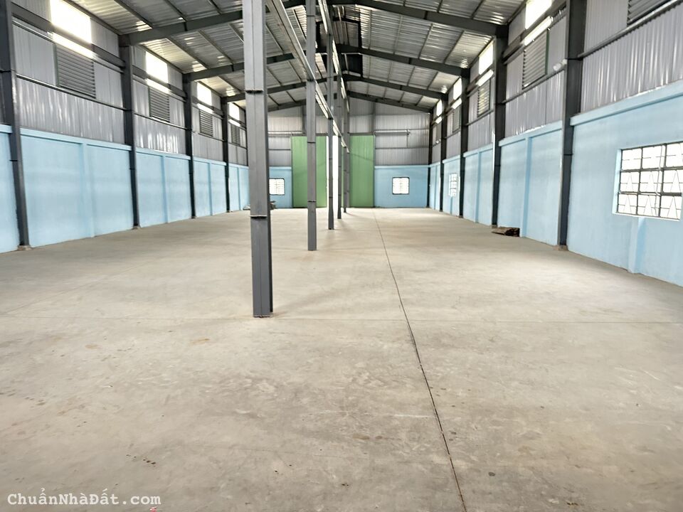 Cho thuê kho xưởng 500m2. 30tr/1 tháng. 55 Tây Lân DT: 13*45m công 40f vào